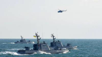 ВМС Украины проводят учения в Черном море