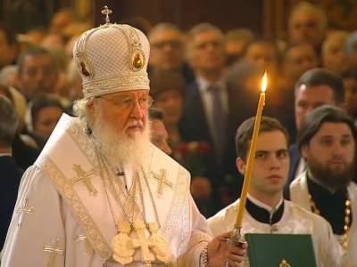 Патриарх Кирилл заявил, что через святые дары невозможно заразиться коронавирусом