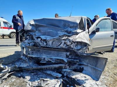 В Челябинской области 23-летние водители пострадали в лобовом ДТП