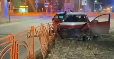 Покатал девушку: в Ангарске 14-летний подросток угнал у мамы машину и устроил погоню с полицией — видео