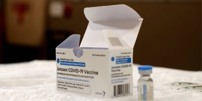 В США назвали возможную причину тромбоза после прививки вакциной Johnson & Johnson