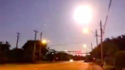В США сняли на видео падение метеорита