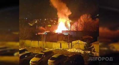 Ночью в Чебоксарах сгорел жилой частный дом