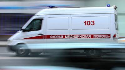 Автобус врезался в фонарный столб в центре Москвы - 9 пассажиров пострадали