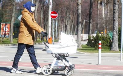 Депутат предложил ввести дополнительный отпуск для молодых отцов