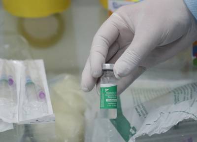 Более 400 тысяч украинцев уже вакцинировались от COVID