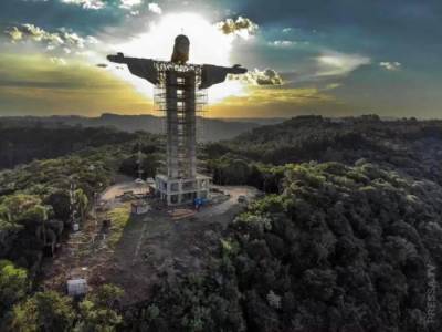 В Бразилии строят новую самую высокую статую Христа-Спасителя