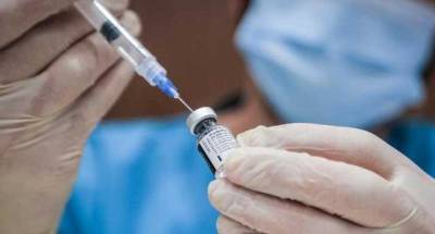 Повторные прививки AstraZeneca начнут делать 23 мая, до этого времени точно получим вакцину, - Степанов
