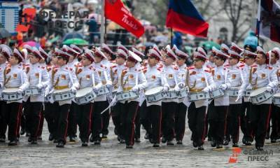 У участников Парада Победы в Петербурге потребуют отрицательный тест на COVID-19