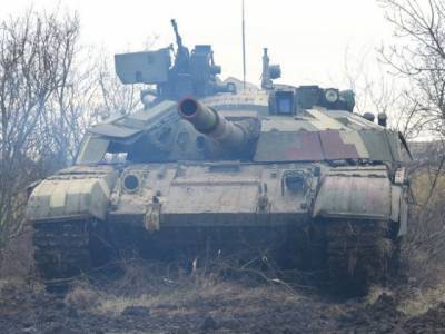 Украинская армия провела боевые учения на границе с оккупированным Крымом. ФОТОрепортаж