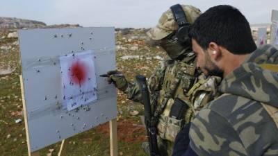 Российские военные показали мастер-класс сирийскому спецназу