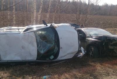Выезд на встречную: два водителя попали в больницу после ДТП Тверской области