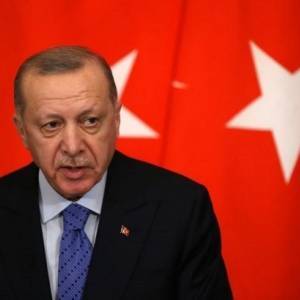В Турции власти ужесточают карантин из-за роста числа заболевших коронавирусом
