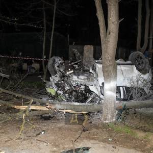 Ford Kuga - В ДТП с легковушкой в Одессе пострадали четыре человека, еще один погиб. Фото - reporter-ua.com - Одесса
