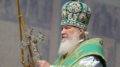 Привитый от COVID-19 патриарх Кирилл провел первое в этом году очное заседание