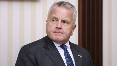 Джон Салливан посетит помощника президента России Ушакова