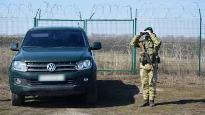 Хотел нелегально попасть в Россию: пограничники задержали иностранца