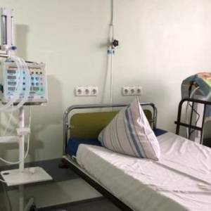 В Бердянске мошенники предлагают родным пациентов с коронавирусом более «приличные условия»