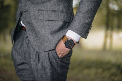 Как сочетать мужские часы с одеждой: 3 правила