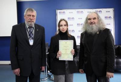 Корсаковская старшеклассница завоевала диплом, изучая пищевые привычки