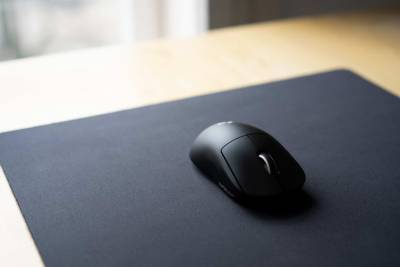 Компания Logitech презентовала мышь, поддерживающую голосовой ввод