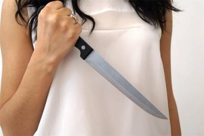 Девушка из Тверской области пырнула мужчину ножом в живот