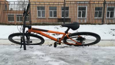 Иномарка под управлением 12-летнего водителя наехала на велосипедиста в Крыму