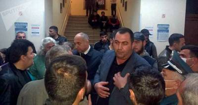 Родные армянских пленных разблокировали здание обладминистрации Ширака