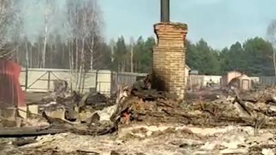 10 домов и несколько хозпостроек сгорели в деревне Рязанской области