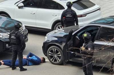 Спецоперация в Харькове: силовики задержали группу вымогателей