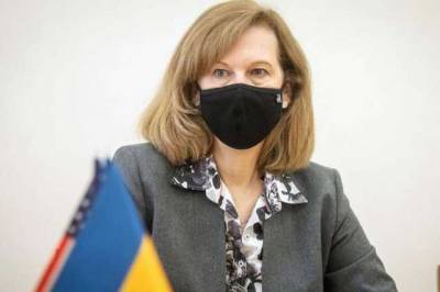 Баканов обсудил с Квин украинские санкции и реформу СБУ
