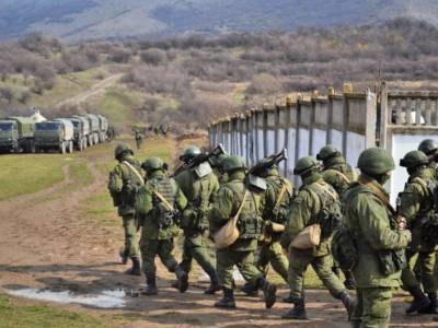 Оккупанты проводят интенсивное перемещение военной техники в Крыму