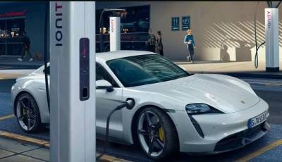 Porsche Taycan стал самым популярным электрокаром на рынке России