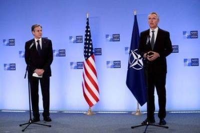 Силы НАТО вместе покинут Афганистан - госсекретарь США