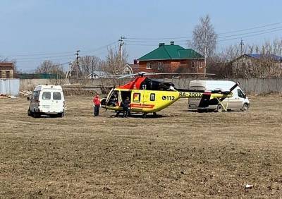Рязанку с травмой позвоночника доставили на вертолете в Москву