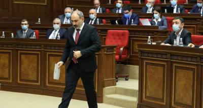 Премьер-министр Армении Пашинян сообщил, что уйдет в отставку в последней декаде апреля
