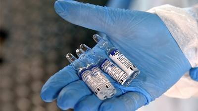 Регулятор заявил об отсутствии тромбоза после вакцинации «Спутником V»