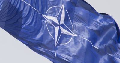 РФ должна немедленно прекратить: госсекретарь США и генсек НАТО сделали заявление о поддержке Украины