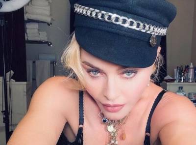 Дочь Мадонны осудили за небритые подмышки