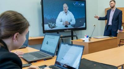 Эксперты заявили о наличии в Москве крепкой инфраструктурной базы для цифрового образования