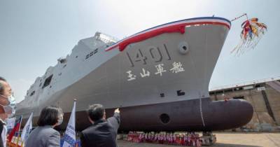 Тайвань спустил на воду новый десантный корабль c противокорабельным вооружением (фото, видео)
