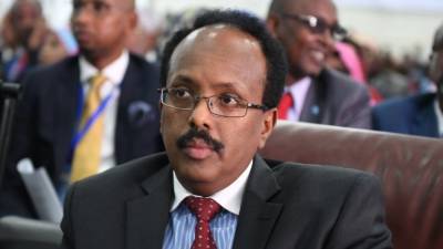 Президент Сомали продлил свои полномочия на два года