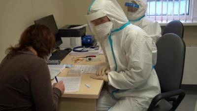 Все россияне, возвращающиеся из-за границы, обязаны сдать тест на коронавирус