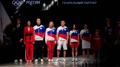Поздняков заявил, что флаг России отчётливо виден в цветах экипировки на ОИ