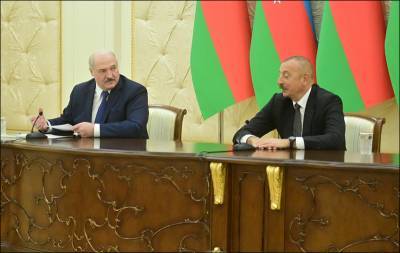 Лукашенко в Баку. Вы нам — нефть, а мы вам — оружие