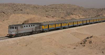 Поезд сошел с рельсов в Египте, пострадали 10 человек