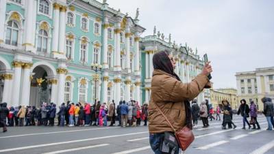 Поток не восстанавливается: въездной туризм в Петербурге отказывается оживать