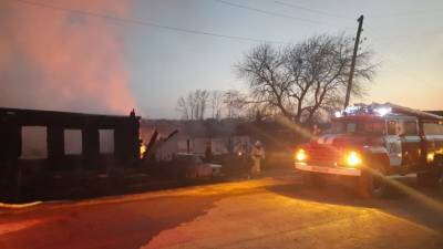Тела четырех детей нашли на месте пожара в Свердловской области