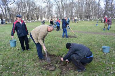 На Черкасщине обновляют исторический парк-памятник, который помнит Шевченко и Лесю Украинку