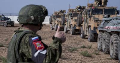 Министр обороны озвучил количество российских военных, которое сняли на границы Украины